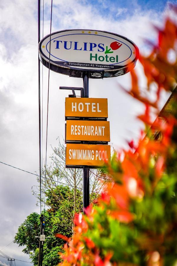 Hotel Tulips Джокьякарта Экстерьер фото